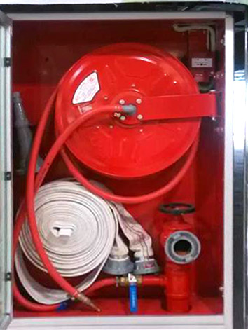 消火栓箱内配置消防器材的性能试验